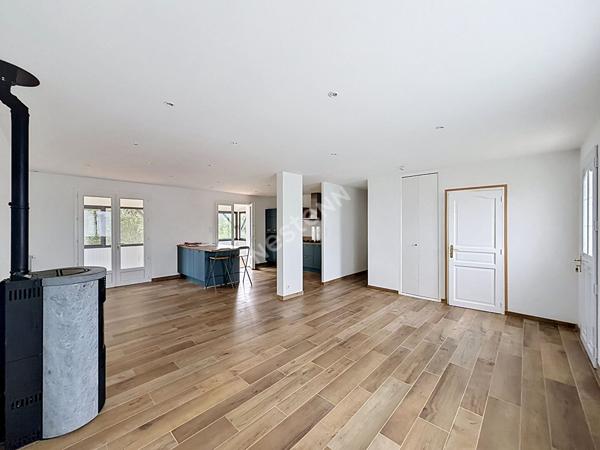 Maison rénovée 5 pièces à vendre à Saint Florent le Vieil - 4 chambres - jardin et sous-sol complet -Emplacement idéal !