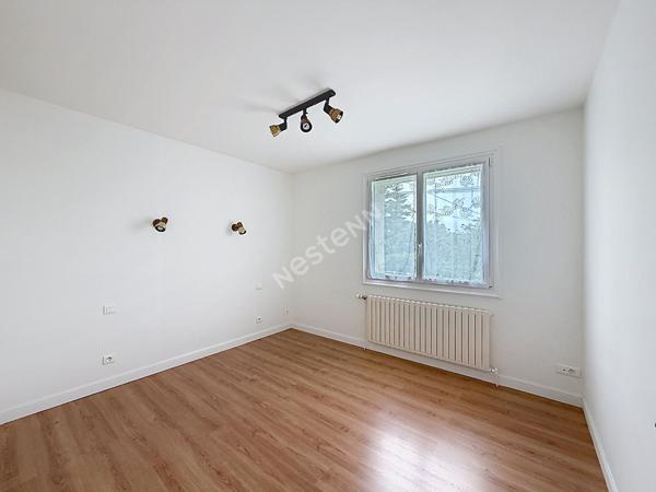 Maison rénovée 5 pièces à vendre à Saint Florent le Vieil - 4 chambres - jardin et sous-sol complet -Emplacement idéal !