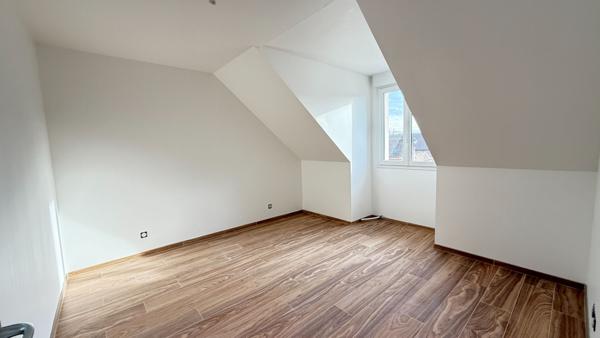 Noailles proche, maison neuve 6 pièces, Séjour triple, 3 chambres, 1100 m² de jardin