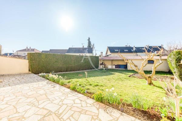 Maison Pontault Combault 6 pièce(s) 116.5 m2