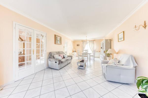 Maison Pontault Combault 6 pièce(s) 116.5 m2