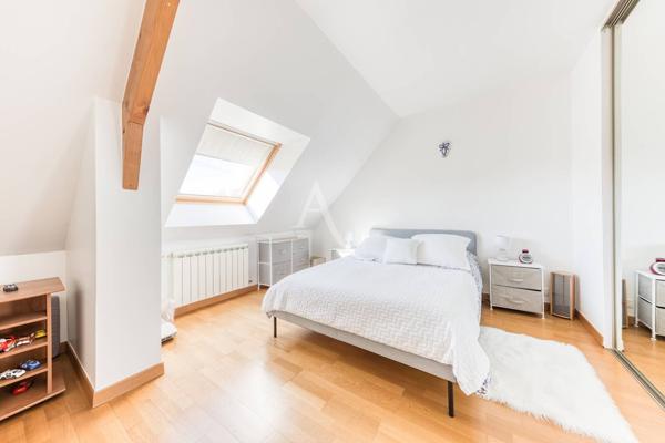 Maison Pontault Combault 6 pièce(s) 116.5 m2