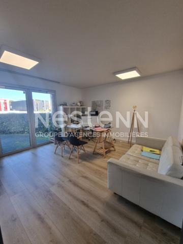 À LOUER - Local commercial 35 m² - Zone de Luscanen - Visibilité - Parking privatif