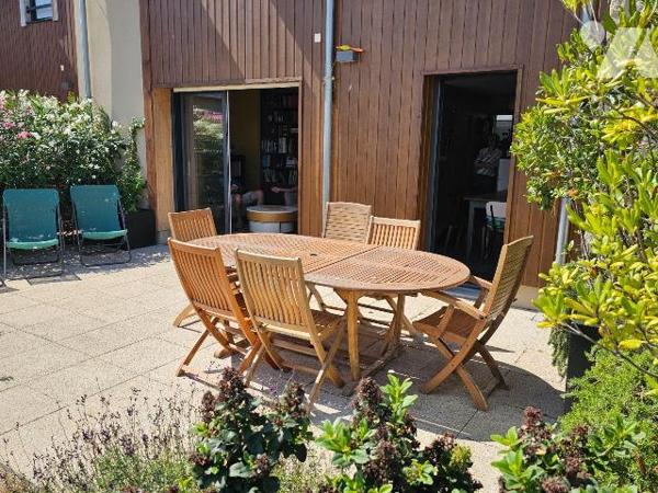 A Cancale, maison de 2023, belle vue mer, proche plage de Port Mer, comprenant : une entrée ave...