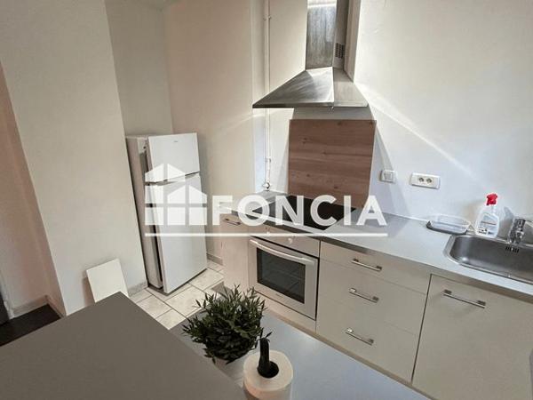 Location Studio 28.6 m² - 18 RUE DES SOURCES Le Plessis Robinson 92350