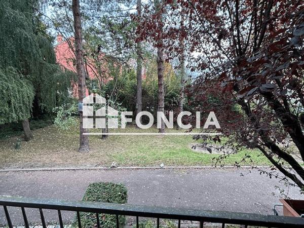 Location Studio 28.6 m² - 18 RUE DES SOURCES Le Plessis Robinson 92350