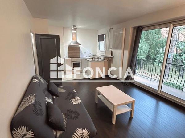 Location Studio 28.6 m² - 18 RUE DES SOURCES Le Plessis Robinson 92350