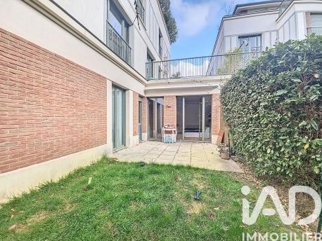 Location appartement 5 pièces 124 m² Garches