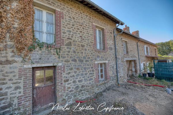 ATHIS-DE-L'ORNE – MAISON À RÉNOVER AVEC BEAU POTENTIEL