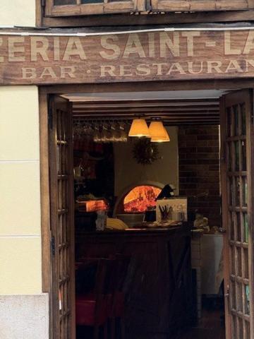 FONDS DE COMMERCE RESTAURANT ITALIEN 120 M2 FOUR A PIZZA A BOIS RUE SAINT LAZARE PARIS 9 EME