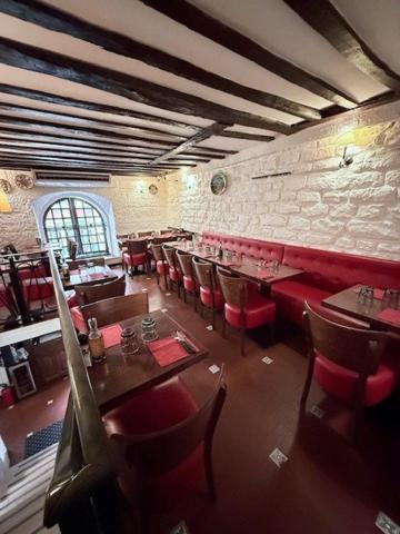 FONDS DE COMMERCE RESTAURANT ITALIEN 120 M2 FOUR A PIZZA A BOIS RUE SAINT LAZARE PARIS 9 EME