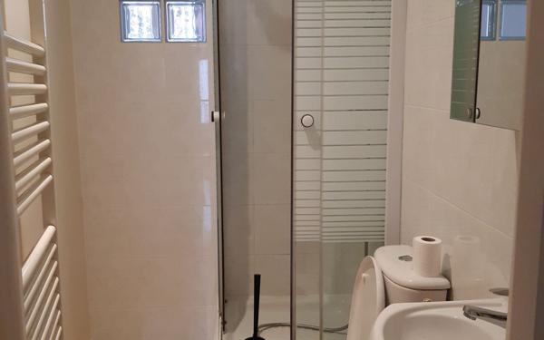 Appartement à louer    2 pièces • 28,93 m2 Issy-les-Moulineaux