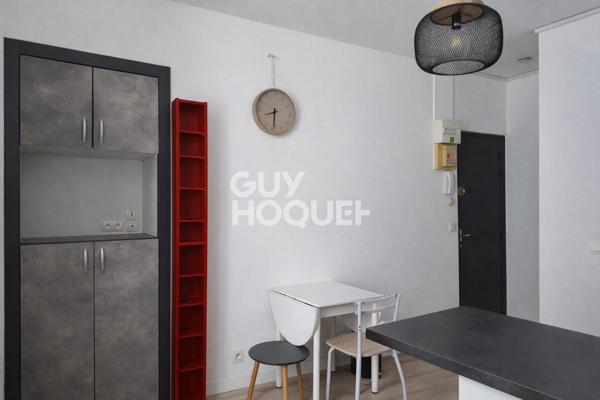 Rue Juiverie : studio meublé