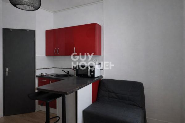 Rue Juiverie : studio meublé