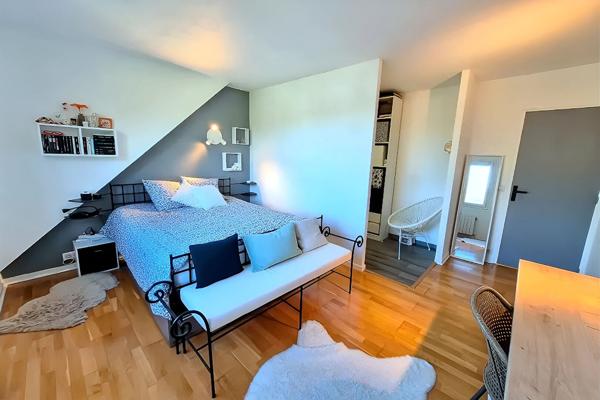 Maison Lesigny 10 pièce(s) 214 m2