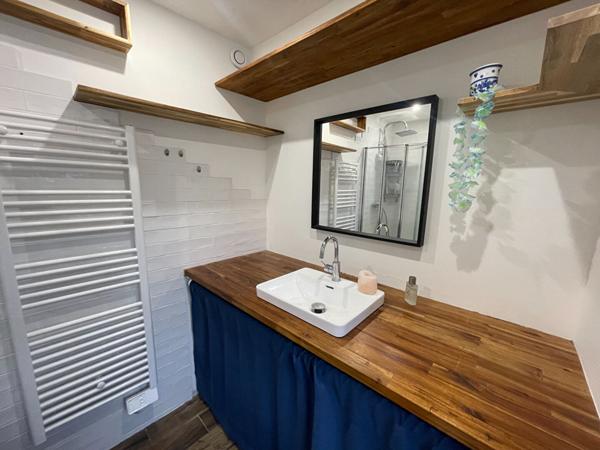 Appartement à vendre à Vannes 2 pièces centre-ville avec un grand balcon au calme proche toutes commodités à pieds