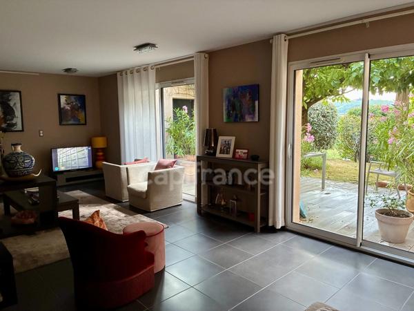 Maison à vendre 6 pièces SAINT PIERRE LA PALUD,