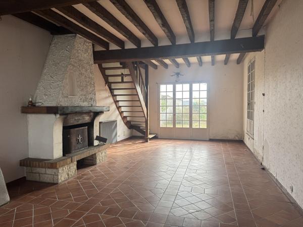 Maison au centre d'Ecueillé