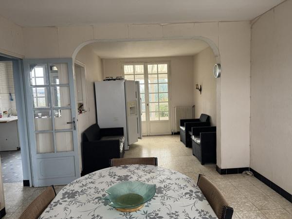 Maison au centre d'Ecueillé