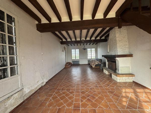 Maison au centre d'Ecueillé