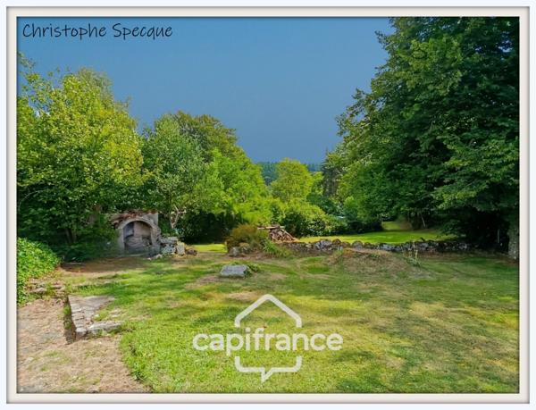 Maison à vendre 8 pièces, grand terrain, garage, PALLADUC (63)