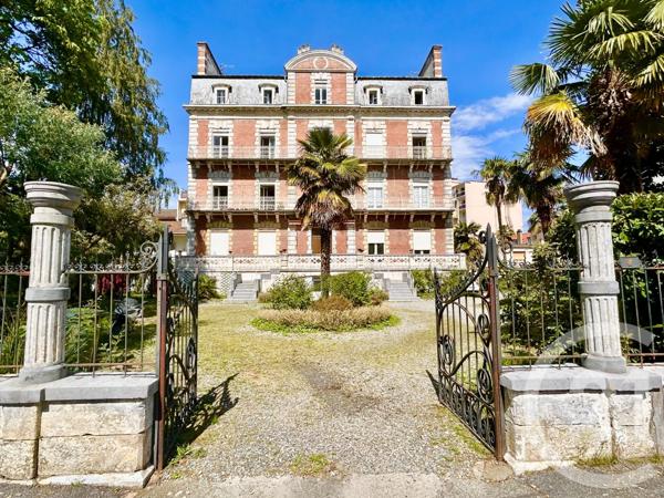 immeuble à vendre  900 m2 PAU - 64