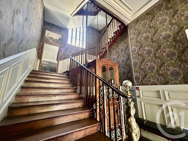 immeuble à vendre  900 m2 PAU - 64