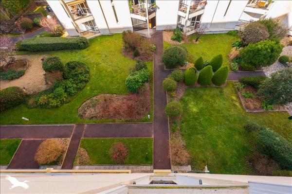 Appartement à vendre |  Courbevoie |  5 pièces | 94,4 m²