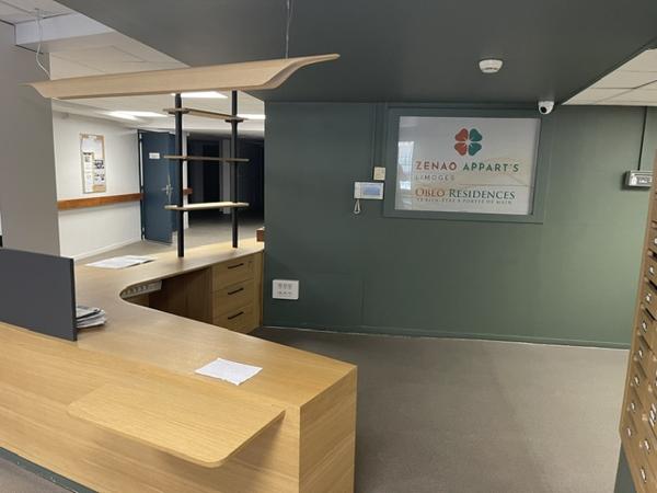 Bureau
         10 pièces
        - 335 m² 399 000 €*
