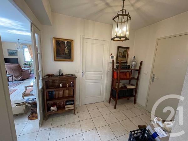 Appartement F3 à vendre  3 pièces - 95,99 m 2   BRIVE LA GAILLARDE  - 19