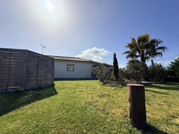 ST SAVIN MAISON AVEC TROIS CHAMBRES Saint-Savin (33920)