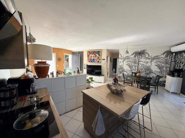 ST SAVIN MAISON AVEC TROIS CHAMBRES Saint-Savin (33920)