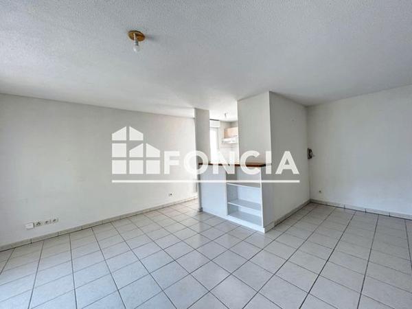 Location Appartement 3 pièces 61.8 m² - 7 QUATER RUE PAUL BEME Le Passage 47520