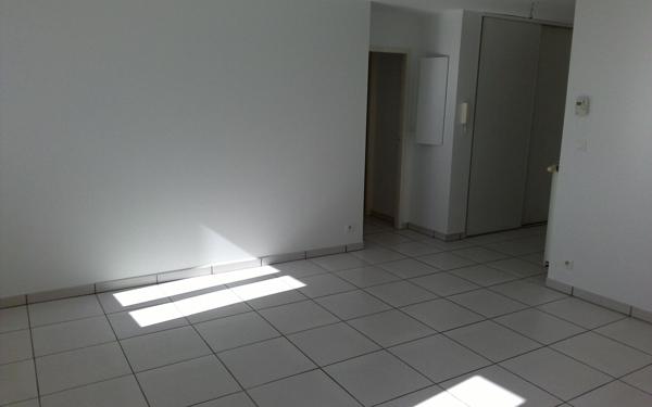 Appartement à louer    3 pièces •  Gradignan