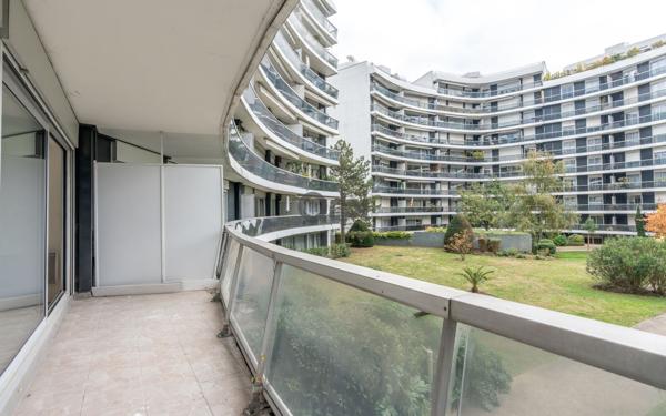 Appartement à vendre    3 pièces • 68,51 m2 Saint-Maurice