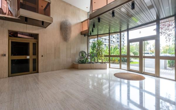 Appartement à vendre    3 pièces • 68,51 m2 Saint-Maurice