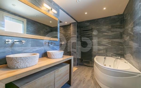 Maison à vendre    6 pièces •  Marolles-en-Brie