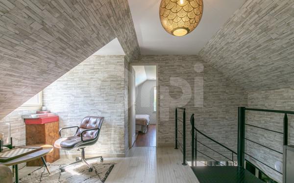 Maison à vendre    6 pièces •  Marolles-en-Brie