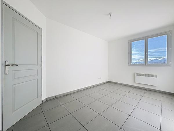 Duplex T3 avec jardin privatif - 2 parkings - Proche des plages – 249 000 €