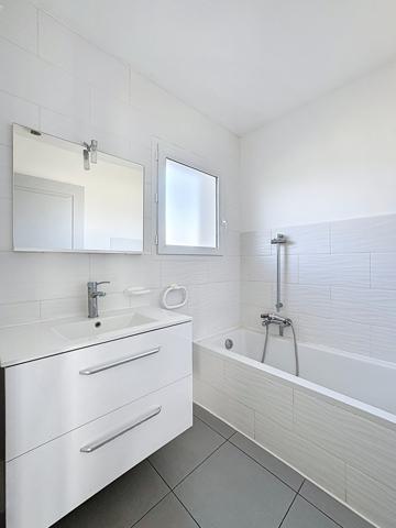 Duplex T3 avec jardin privatif - 2 parkings - Proche des plages – 249 000 €