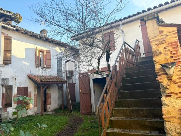 IMMEUBLE MITOYEN A RENOVER AVEC JARDIN ET GARAGE