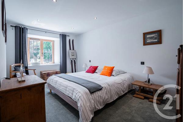 Maison à vendre  6 pièces - 230 m 2   ST GERVAIS LES BAINS  - 74
