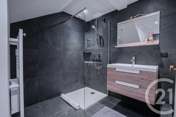 Maison à vendre  6 pièces - 230 m 2   ST GERVAIS LES BAINS  - 74