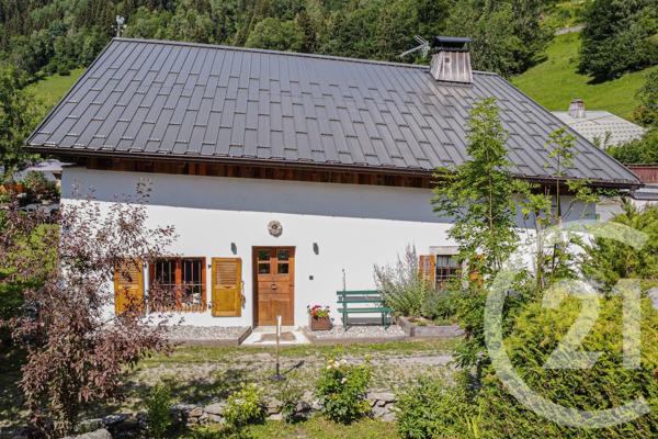 Maison à vendre  6 pièces - 230 m 2   ST GERVAIS LES BAINS  - 74