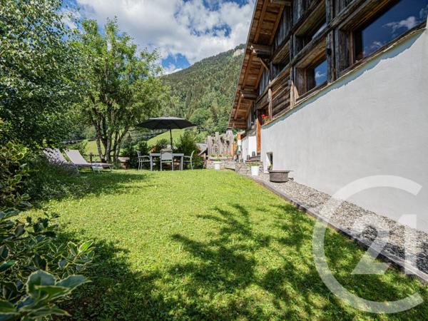 Maison à vendre  6 pièces - 230 m 2   ST GERVAIS LES BAINS  - 74