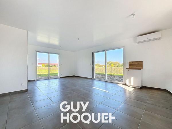 Charmante Maison de plain-pied de 2024, 2 chambres et Garage - 71680 CRECHES SUR SAONE