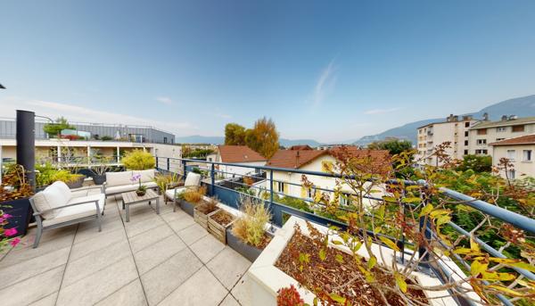 Appartement DERNIER ETAGE T3 61m2 en Triplex + Terrasse de 55m2 Grenoble-Saint Martin d'hères