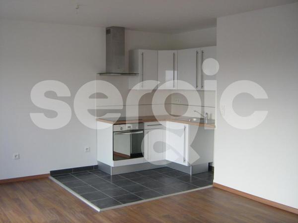Location 3 Pieces 66 80000 Amiens 25 1087 01 0092
