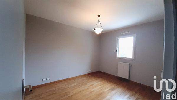 Maison traditionnelle 5 pièces de 111 m² à Noyal-Châtillon-sur-Seiche (35230)