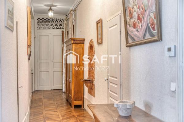 Grenoble Hyper Centre – Duplex de 163 m² au charme de l'ancien